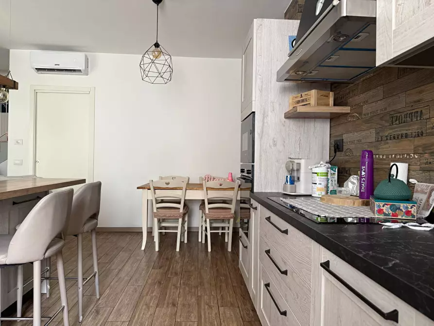 Immagine 7 di Appartamento in vendita  in Via Fratelli Sabatelli 9 a Seregno