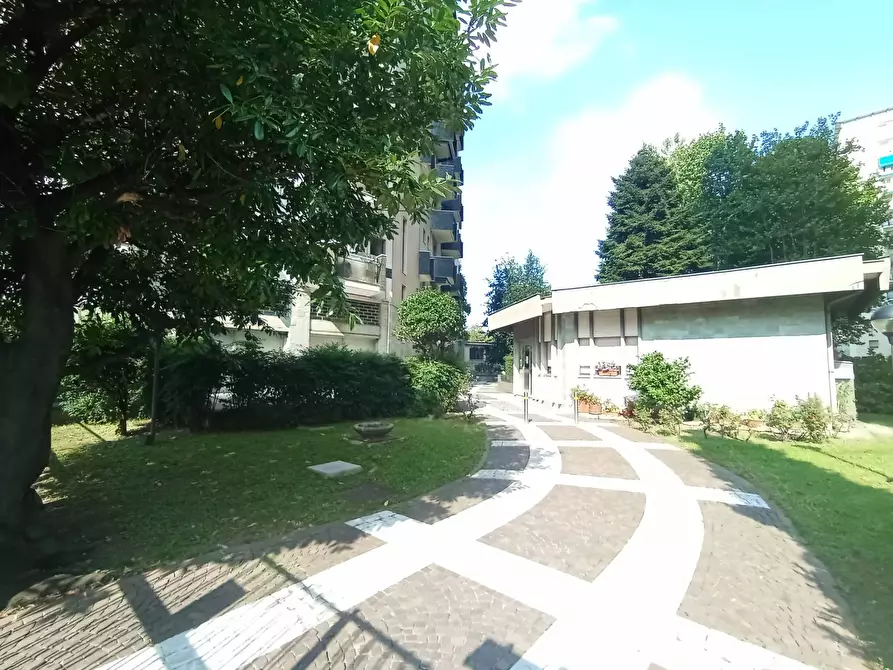 Immagine 4 di Appartamento in vendita  in Viale Umbria 4 a Cinisello Balsamo