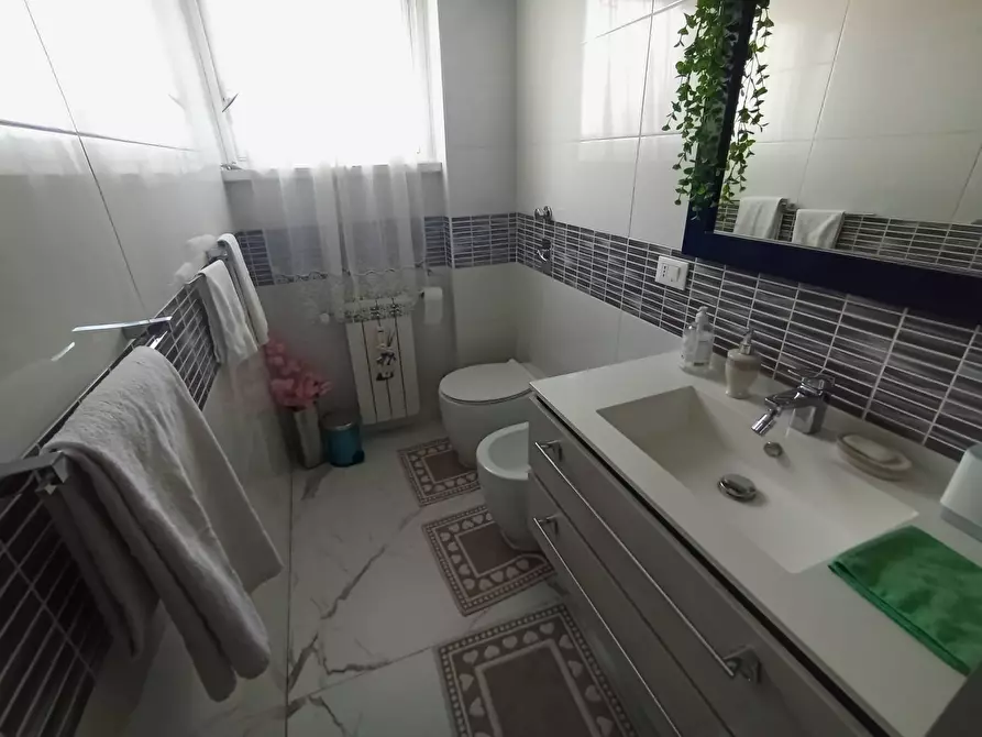 Immagine 23 di Appartamento in vendita  in Viale Umbria 4 a Cinisello Balsamo