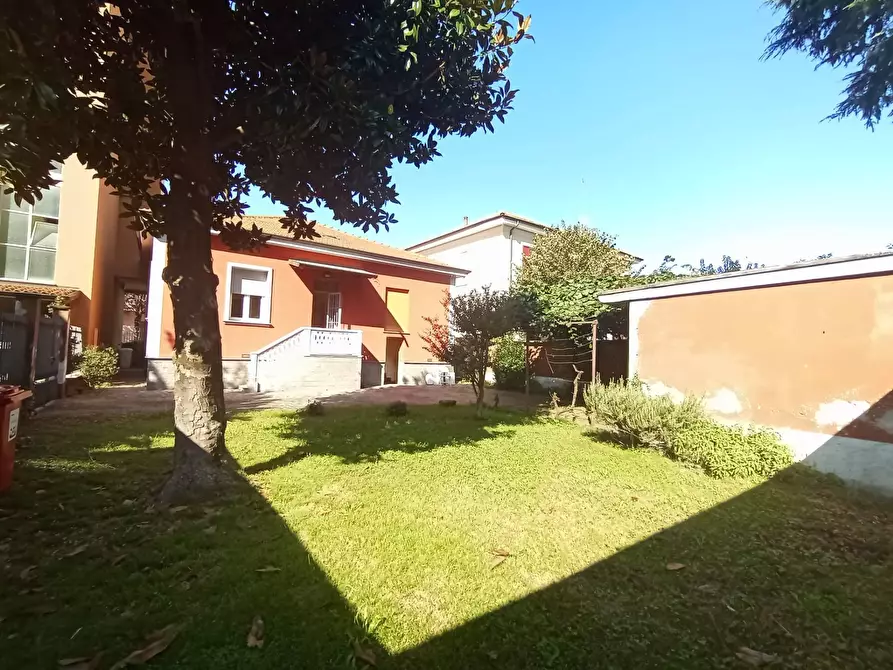 Immagine 4 di Villa in vendita  in via fiume 16 a Cinisello Balsamo