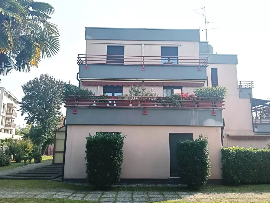 Immagine 4 di Appartamento in vendita  in Via Privata Leopardi 1 a Vedano Al Lambro