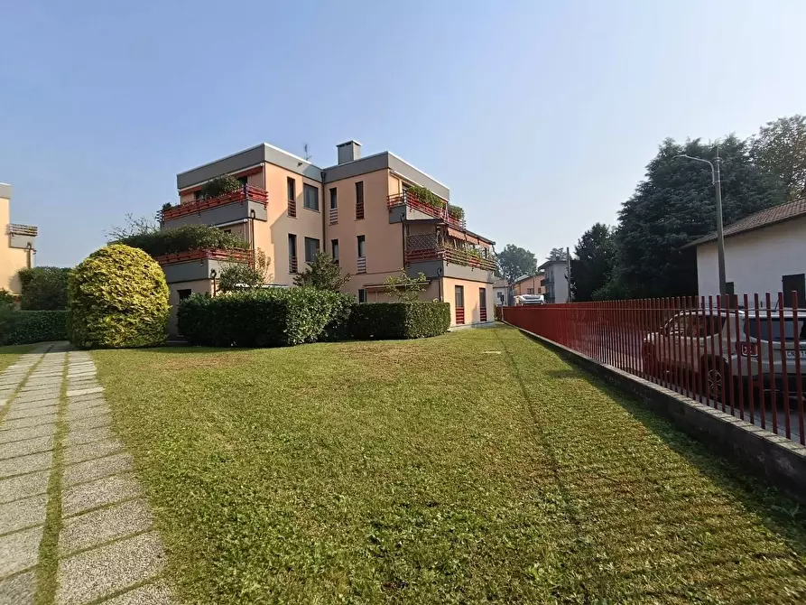 Immagine 8 di Appartamento in vendita  in Via Privata Leopardi 1 a Vedano Al Lambro