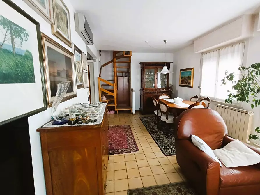 Immagine 12 di Appartamento in vendita  in Via Privata Leopardi 1 a Vedano Al Lambro