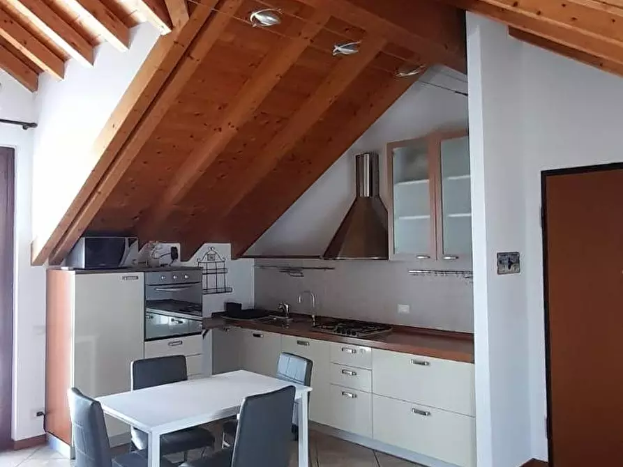 Immagine 5 di Appartamento in vendita  in Via Gaetana Agnesi 3 a Bovisio-Masciago