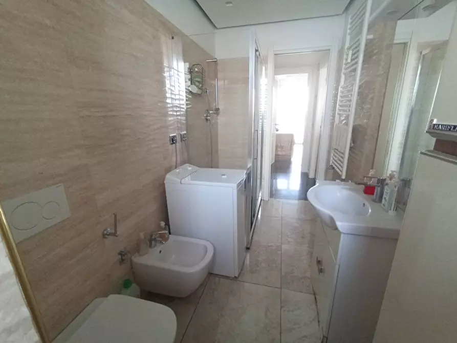 Immagine 39 di Appartamento in vendita  in Via XX Settembre 22 a Cinisello Balsamo