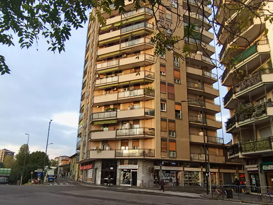 Immagine 40 di Appartamento in vendita  in Via XX Settembre 22 a Cinisello Balsamo