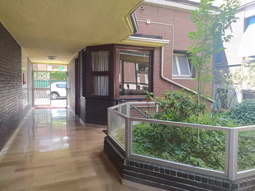 Immagine 3 di Appartamento in vendita  in Via Paravisi 7 a Cinisello Balsamo