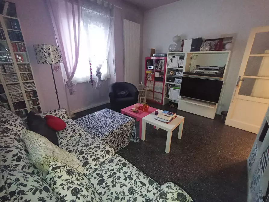 Immagine 11 di Appartamento in vendita  in Via Ugo Foscolo 12 a Cinisello Balsamo