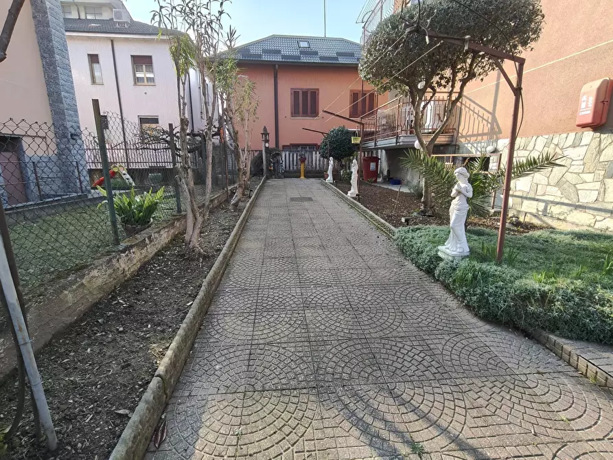 Immagine 6 di Casa semindipendente in vendita  in Via Monte Everest 23 a Cinisello Balsamo