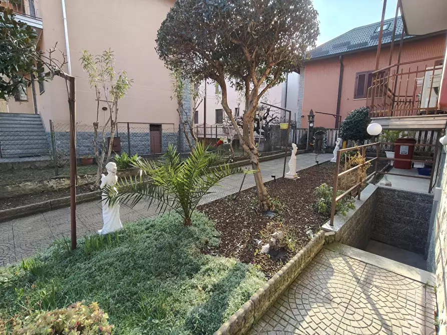 Immagine 7 di Casa semindipendente in vendita  in Via Monte Everest 23 a Cinisello Balsamo