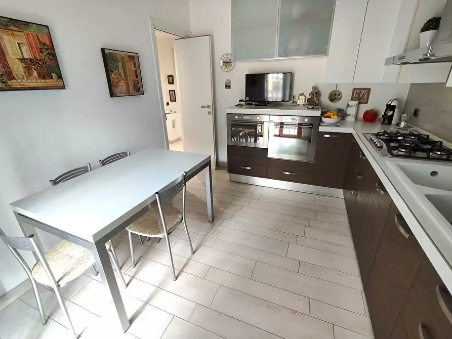 Immagine 21 di Casa semindipendente in vendita  in Via Monte Everest 23 a Cinisello Balsamo