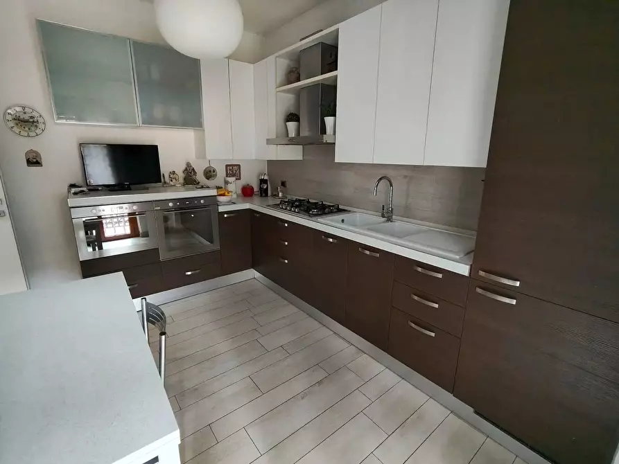 Immagine 22 di Casa semindipendente in vendita  in Via Monte Everest 23 a Cinisello Balsamo