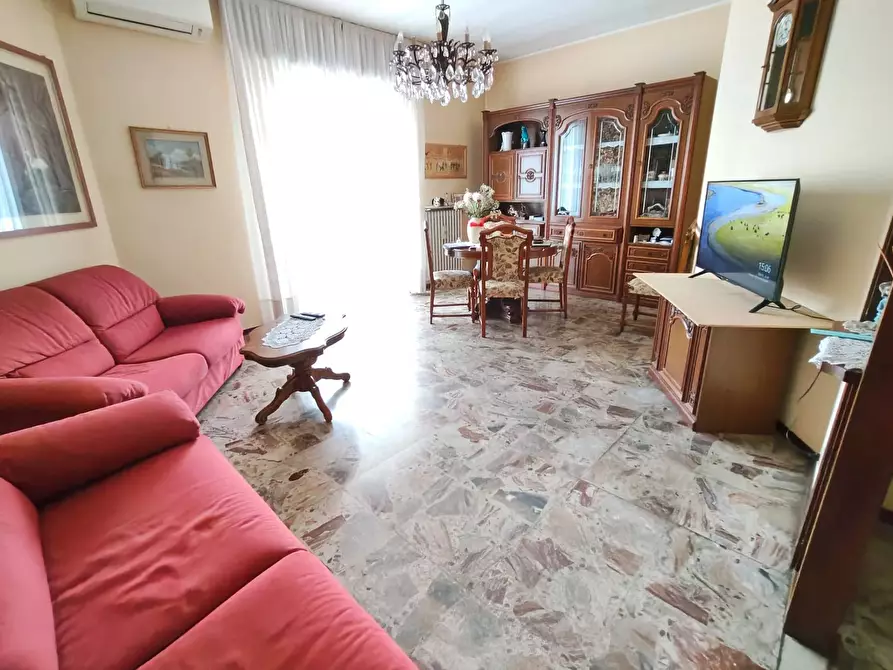 Immagine 35 di Casa semindipendente in vendita  in Via Monte Everest 23 a Cinisello Balsamo