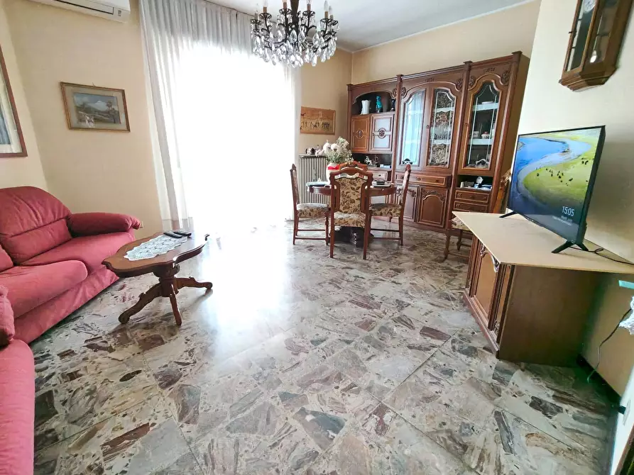 Immagine 38 di Casa semindipendente in vendita  in Via Monte Everest 23 a Cinisello Balsamo