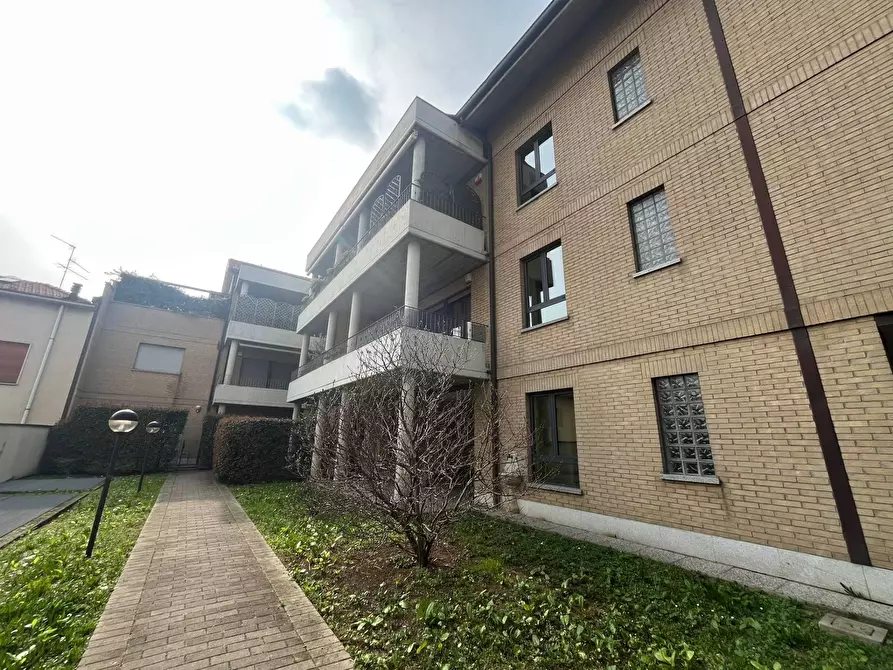 Immagine 4 di Appartamento in vendita  in Via Vittorio Veneto 9 a Cinisello Balsamo