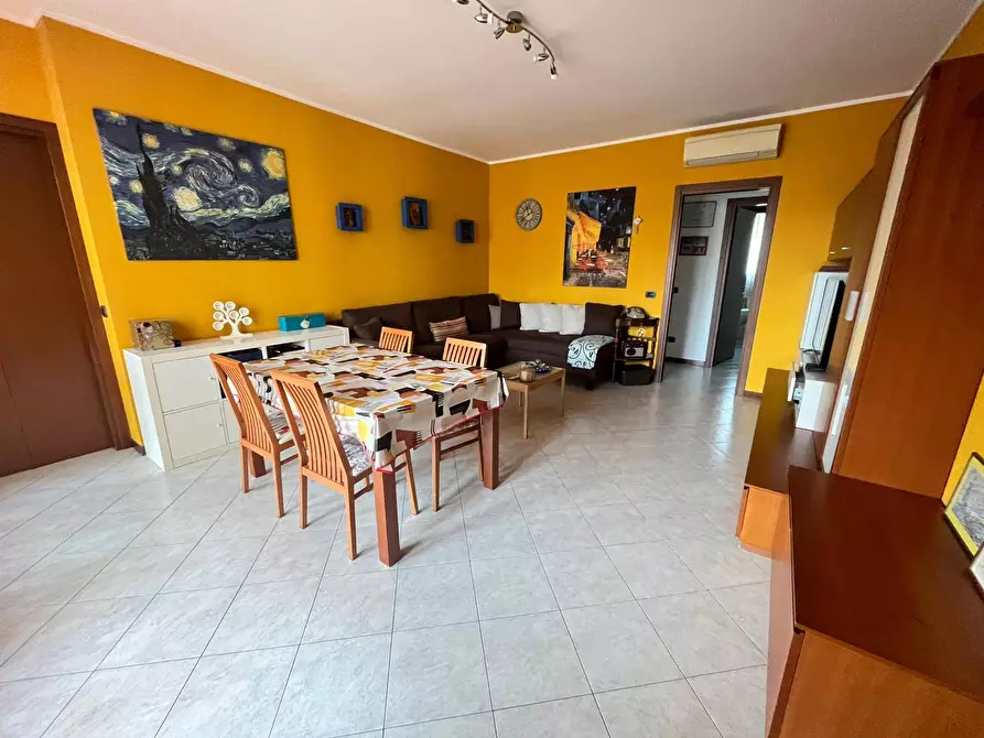 Immagine 11 di Appartamento in vendita  in Via Vittorio Veneto 9 a Cinisello Balsamo