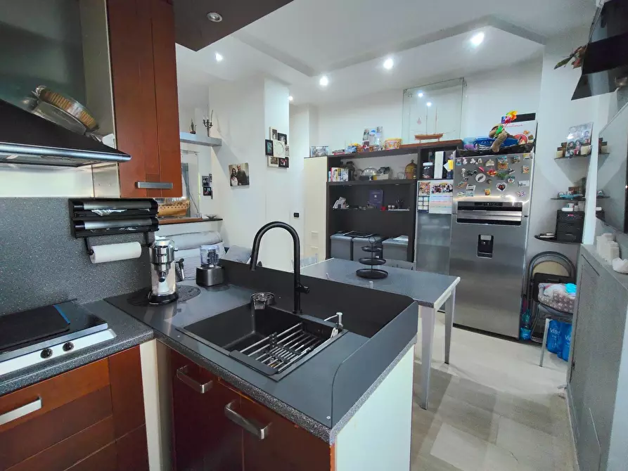 Immagine 15 di Appartamento in vendita  in Viale Giovanni Suzzani 2 a Milano