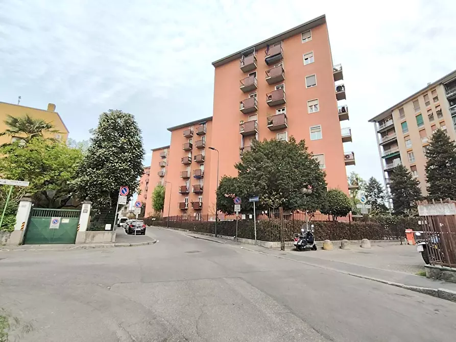 Immagine 3 di Appartamento in vendita  in Via Carlo Innocenzo Frugoni 26 a Milano