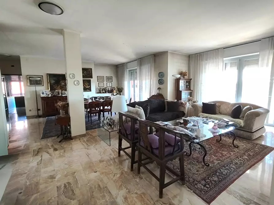 Immagine 11 di Appartamento in vendita  in Via Camelie 11 a Cusano Milanino