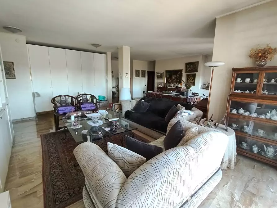 Immagine 13 di Appartamento in vendita  in Via Camelie 11 a Cusano Milanino