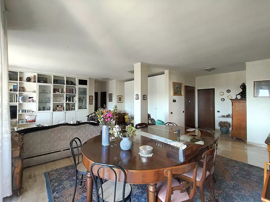 Immagine 20 di Appartamento in vendita  in Via Camelie 11 a Cusano Milanino