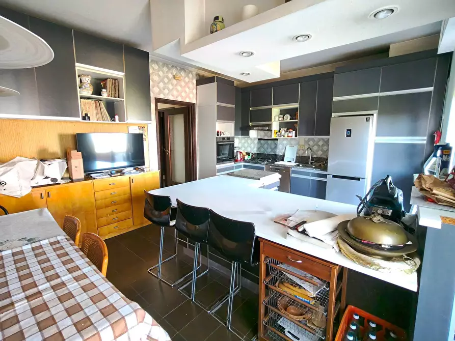 Immagine 21 di Appartamento in vendita  in Via Camelie 11 a Cusano Milanino