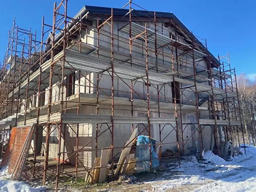 Immagine 3 di Casa semindipendente in vendita  a Alta Valle Intelvi