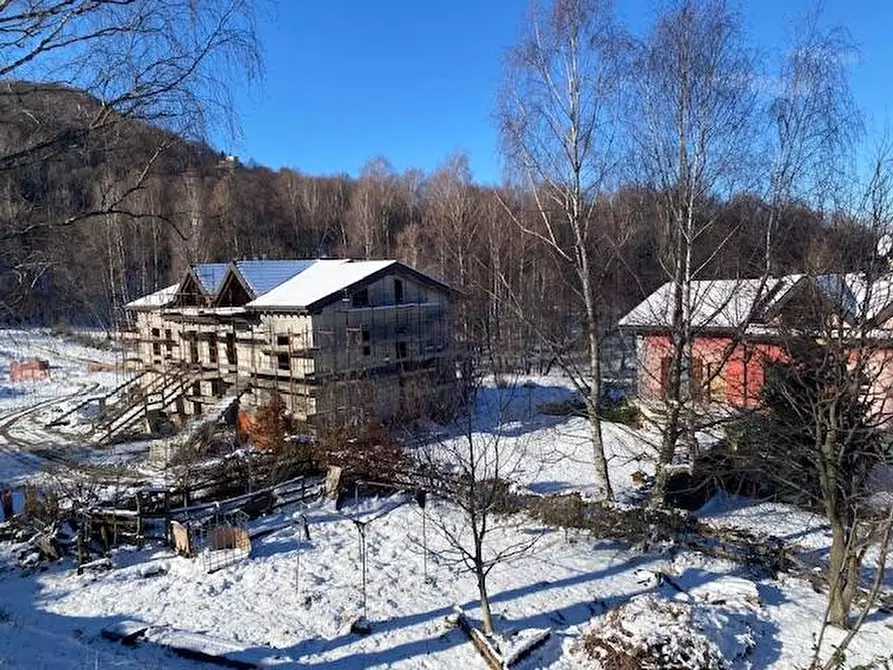 Immagine 4 di Casa semindipendente in vendita  a Alta Valle Intelvi