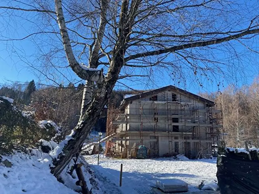 Immagine 8 di Casa semindipendente in vendita  a Alta Valle Intelvi