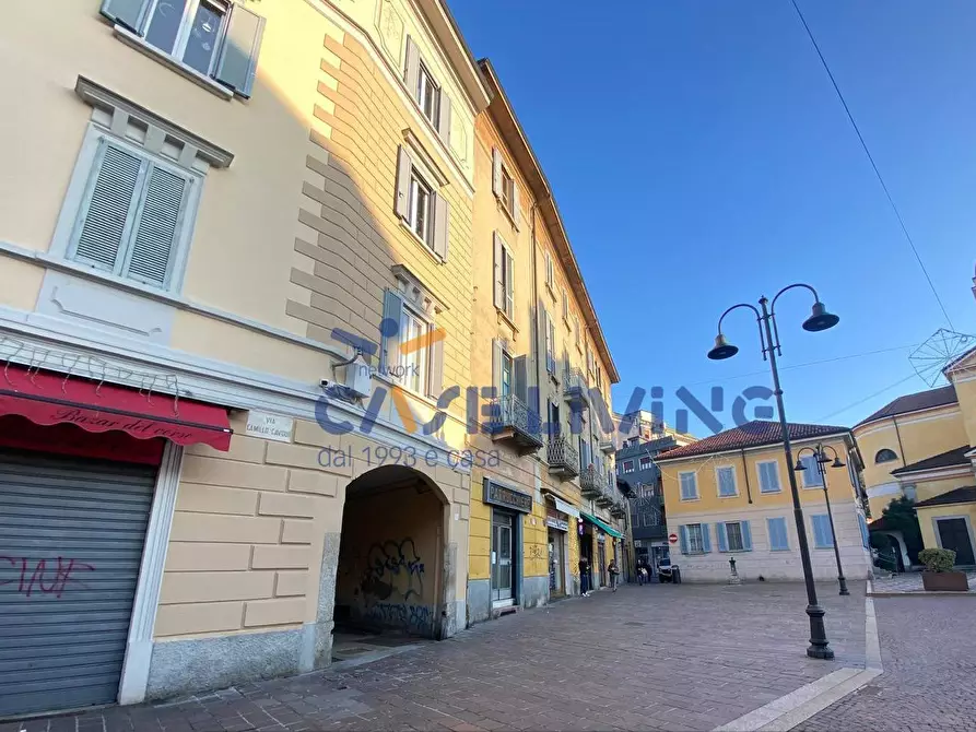 Immagine 1 di Appartamento in vendita  in via Camillo Benso Cavour 59 a Corsico