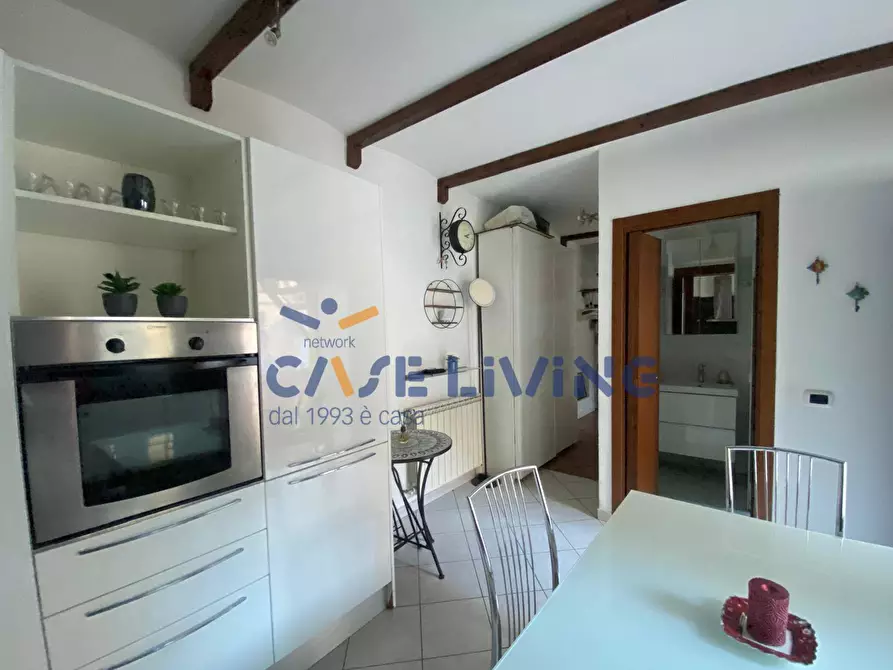 Immagine 9 di Appartamento in vendita  in via Camillo Benso Cavour 59 a Corsico