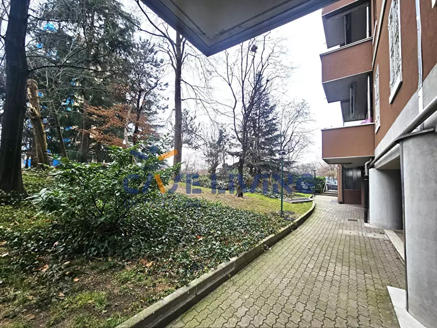 Immagine 2 di Appartamento in vendita  in Via Sapri 63 a Milano