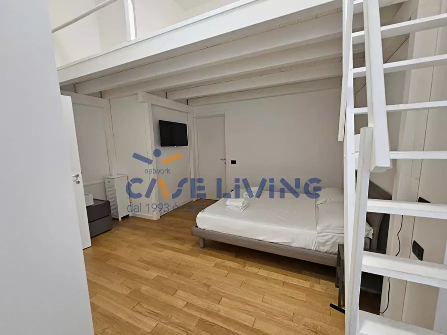Immagine 10 di Appartamento in affitto  in Via Enrico Cosenz 54 a Milano