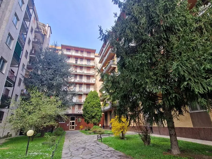 Immagine 1 di Appartamento in vendita  in Via Lecco 1/A a Buccinasco