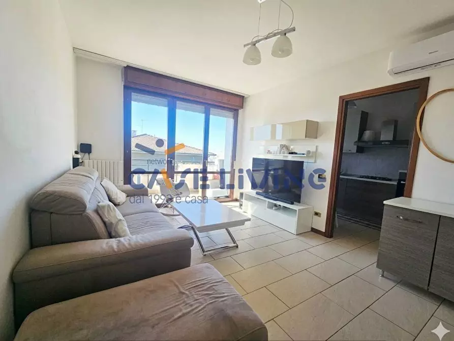 Immagine 3 di Appartamento in vendita  in piazza roma 6 a Pero