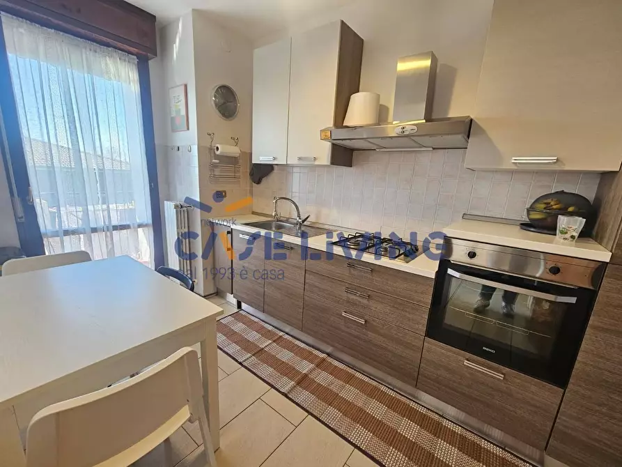 Immagine 5 di Appartamento in vendita  in piazza roma 6 a Pero