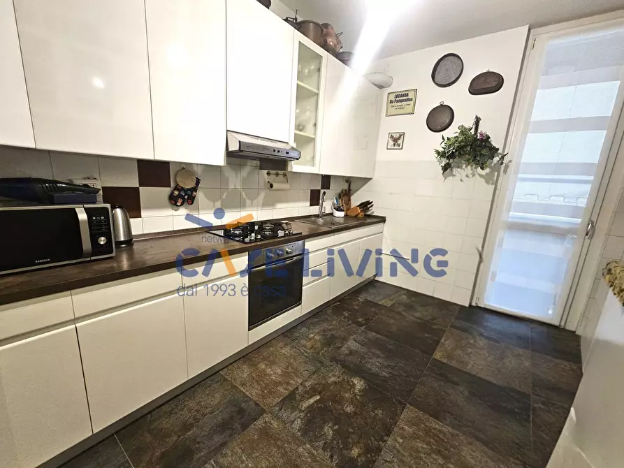 Immagine 7 di Appartamento in vendita  in Via Guido Rossa a Buccinasco