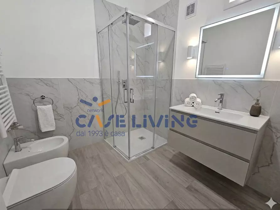 Immagine 8 di Appartamento in vendita  in Via Salasco 20 a Milano