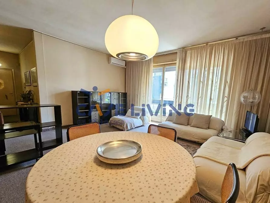 Immagine 4 di Appartamento in vendita  in Via Eugenio Villoresi 5 a Milano