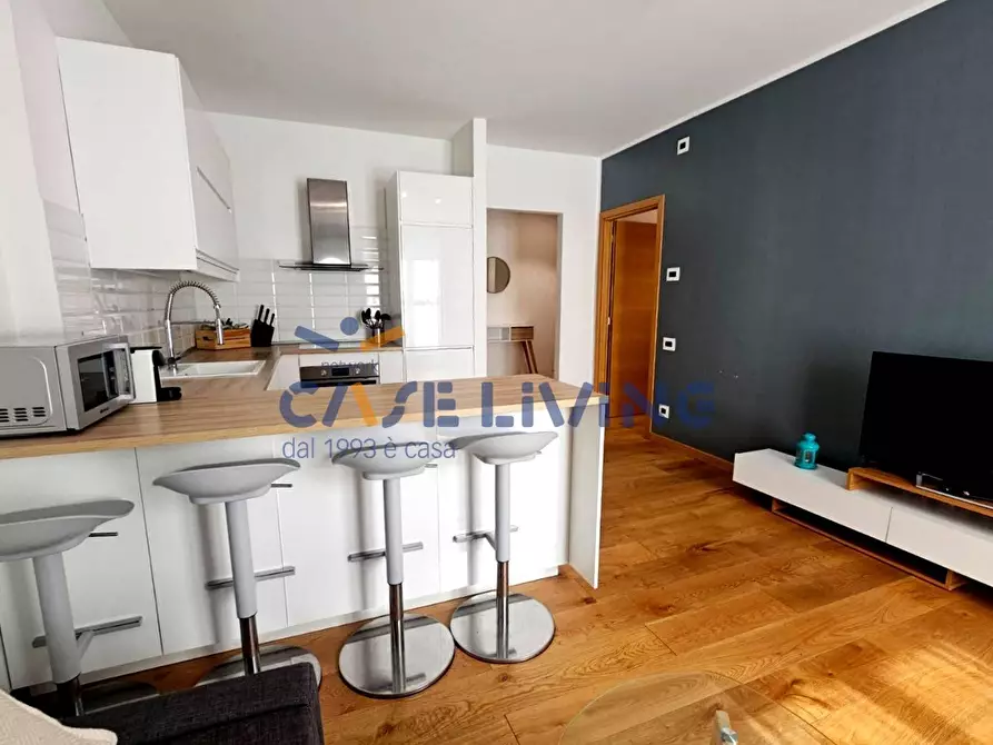 Immagine 6 di Appartamento in vendita  in Alzaia Naviglio Pavese 260 a Milano