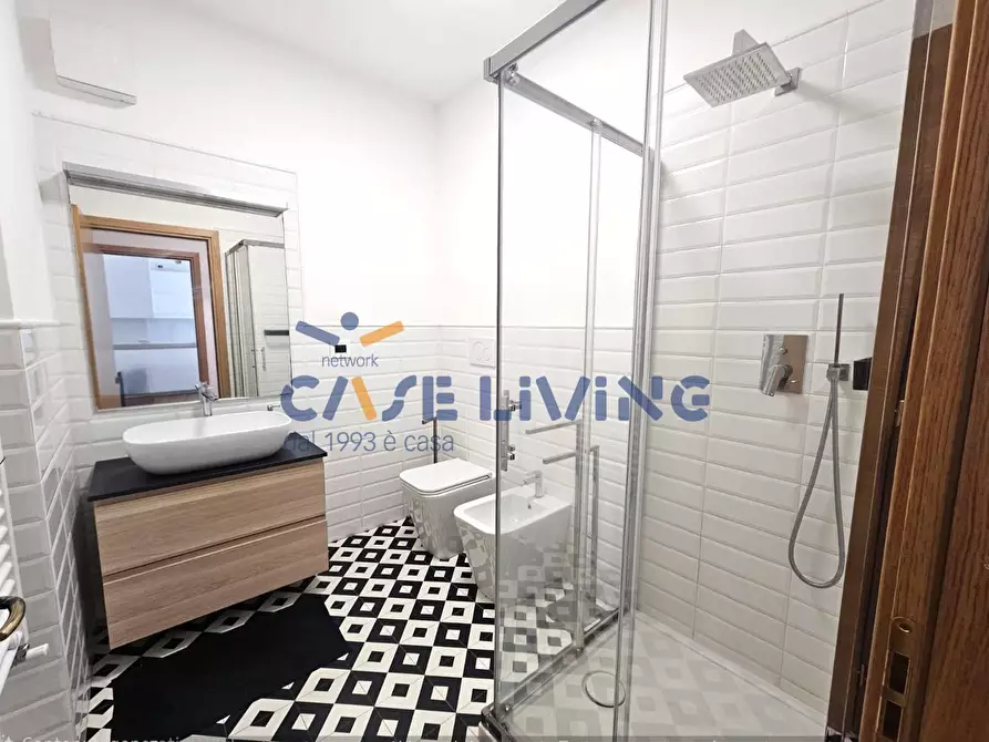 Immagine 19 di Appartamento in vendita  in Alzaia Naviglio Pavese 260 a Milano