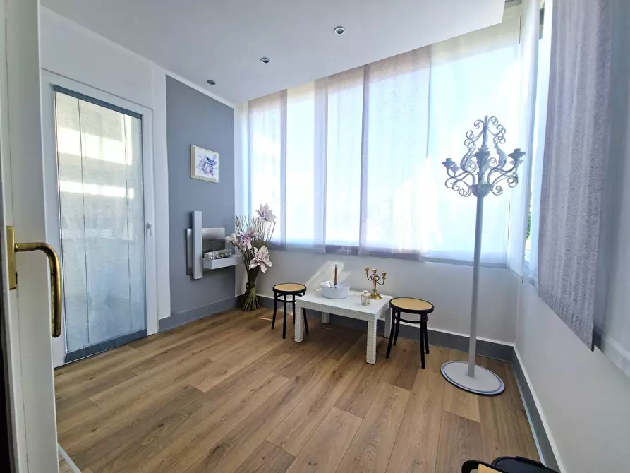 Immagine 13 di Casa semindipendente in vendita  in Via Colombarola 22 a Sirmione