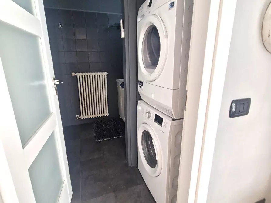 Immagine 17 di Casa semindipendente in vendita  in Via Colombarola 22 a Sirmione