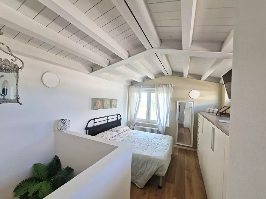 Immagine 22 di Casa semindipendente in vendita  in Via Colombarola 22 a Sirmione