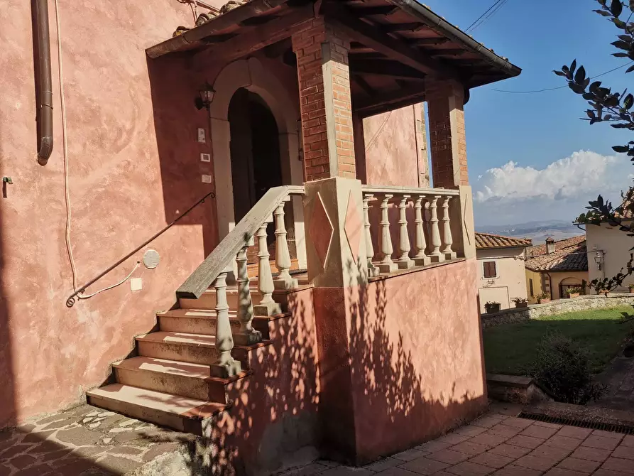 Immagine 10 di Appartamento in vendita  in VIA G. TOPI a Lajatico