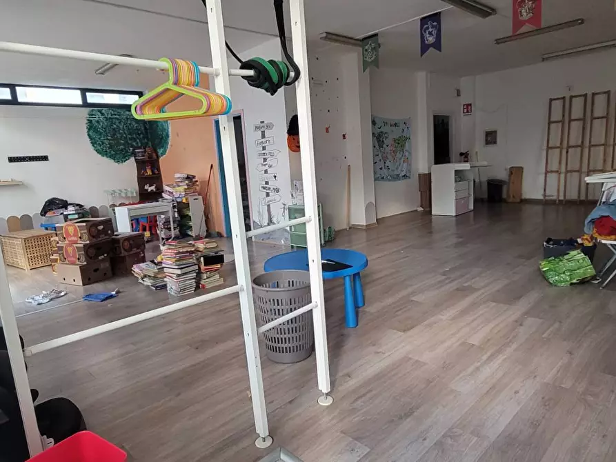 Immagine 2 di Locale commerciale in affitto  in via della repubblica a Cascina