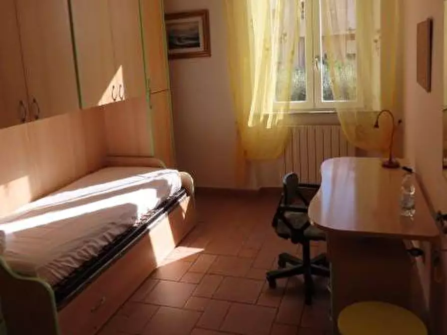 Immagine 14 di Camera in affitto  in via Fiorentina a Pisa
