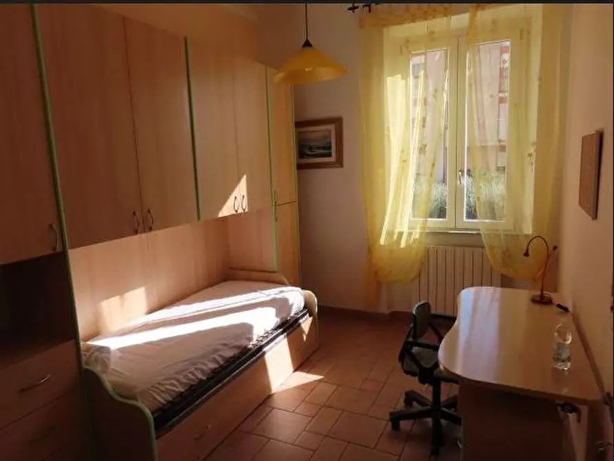 Immagine 15 di Camera in affitto  in via Fiorentina a Pisa