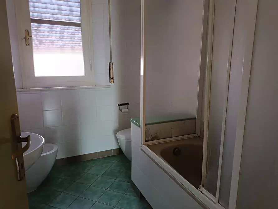 Immagine 43 di Casa indipendente in vendita  in Via A. Grandi a Cascina