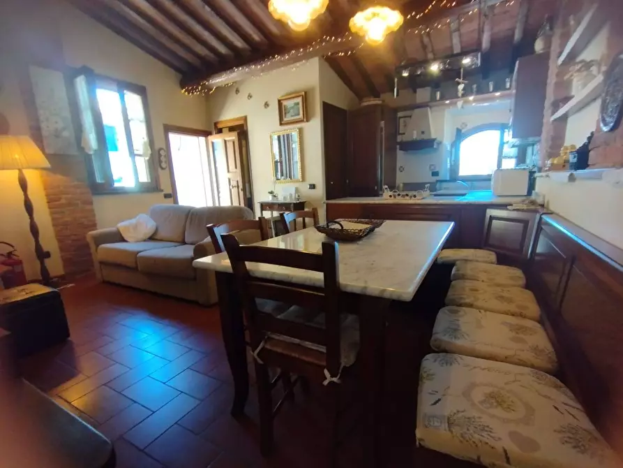 Immagine 1 di Appartamento in vendita  in Via del popolo a Palaia